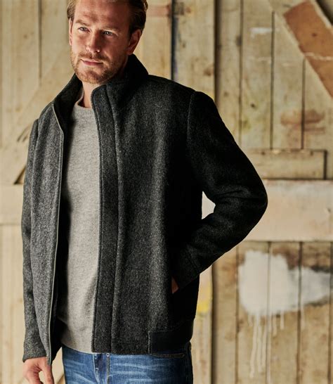 best cashmere coats for men.